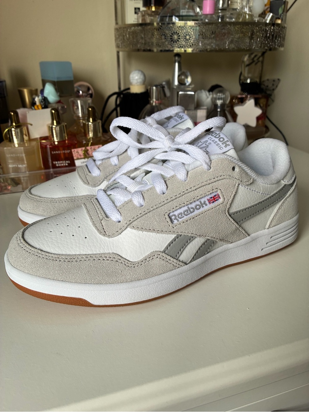 Reebok Women White & Light Gray Low-Top Sneakers